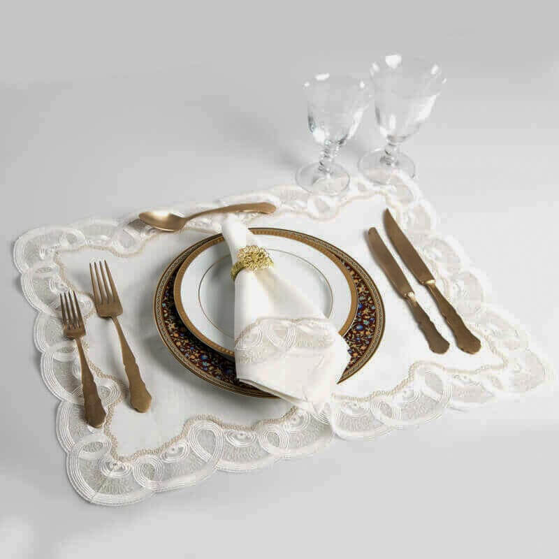 Embroidered-white-italian-placemats-4