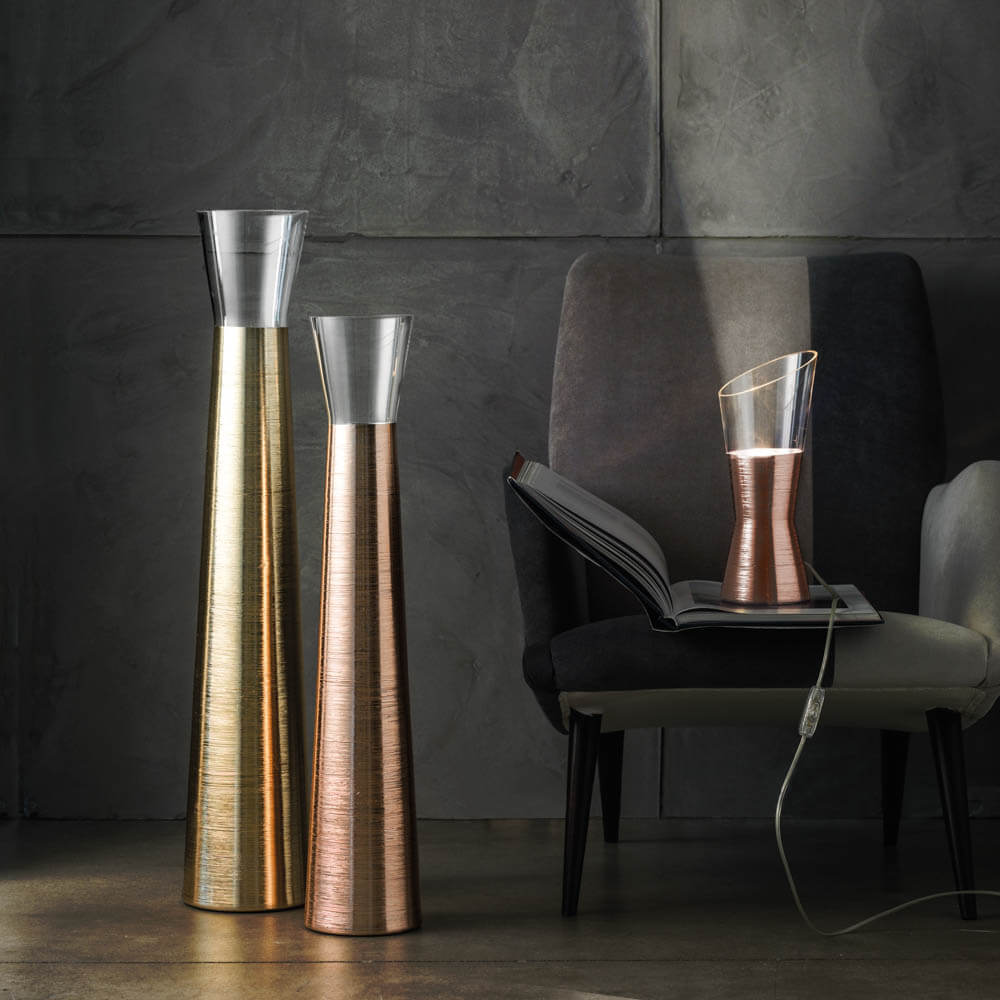 Futura-clear-and-copper-desk-lamp-2