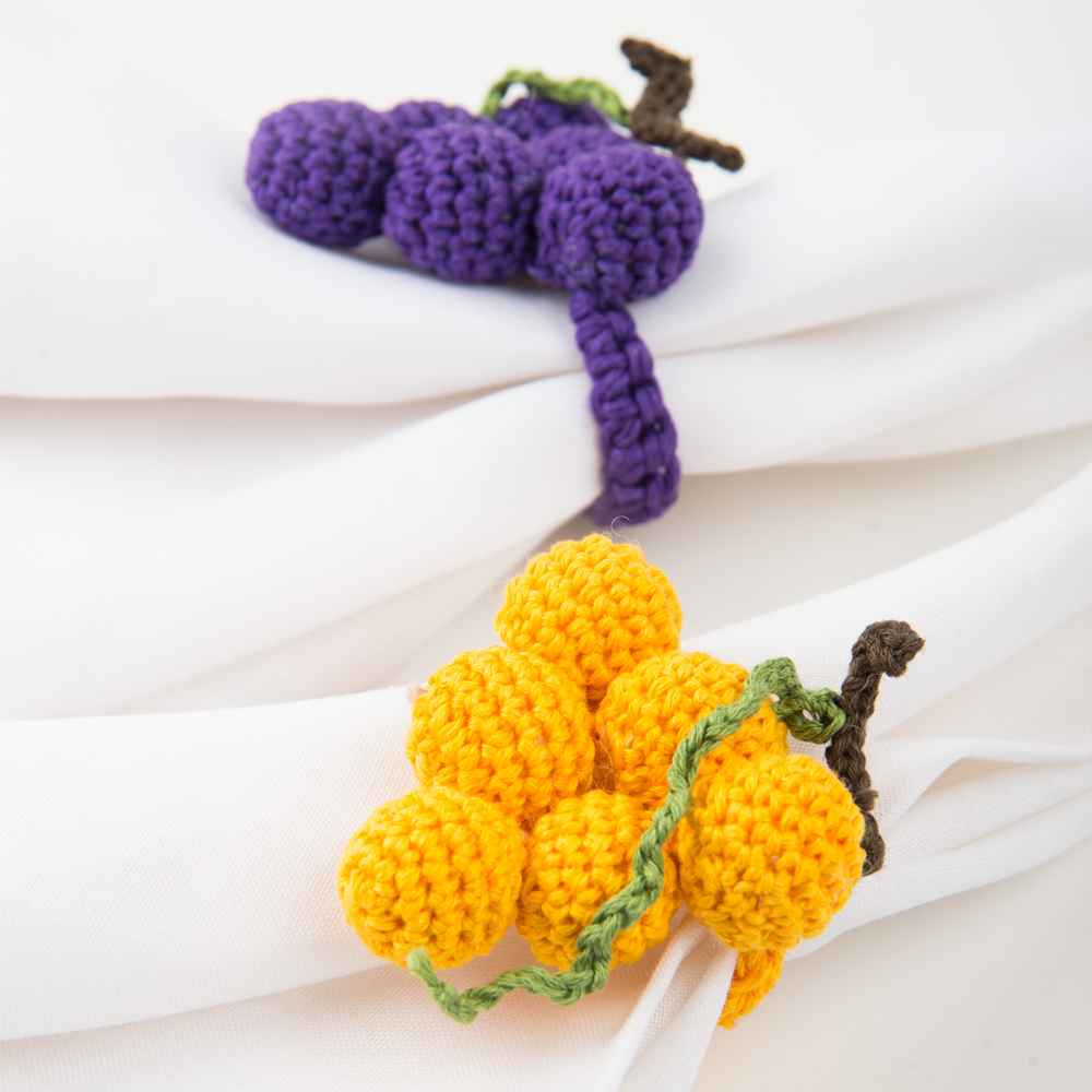 Crochet-grape-napkin-ring-set-III-2