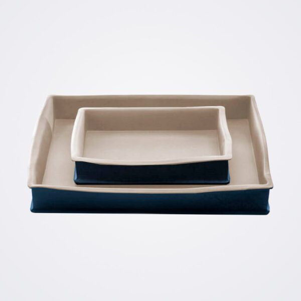 Blue stoneware baking pan product picture.