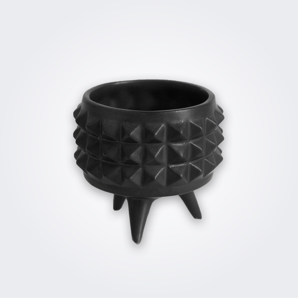 Black-spike-ceramic-pot